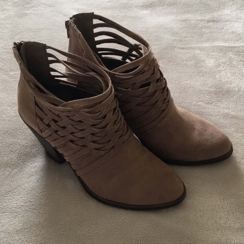 Ankle booties